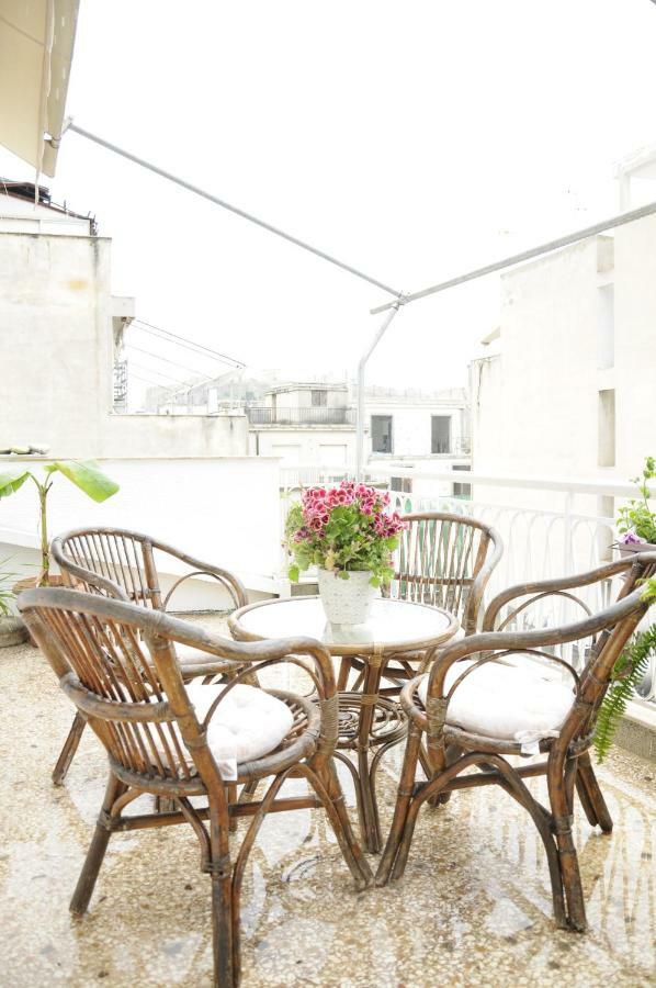 Ferienwohnung Mosaics Aprtm In The Historical Centre With Acropolis View Athen Exterior foto